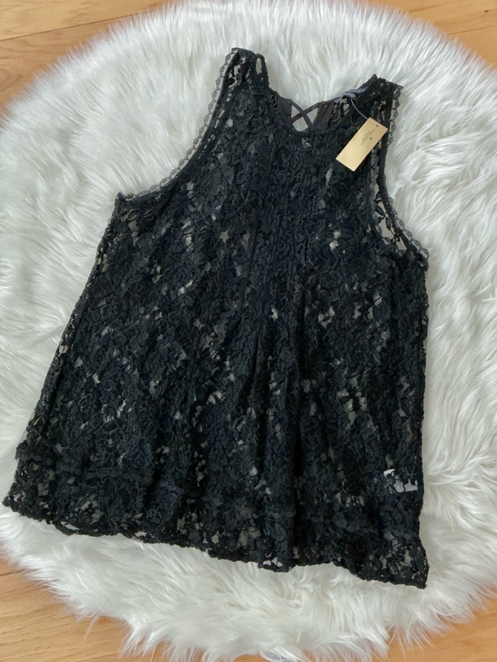 NWT American Eagle Outfitters Black Lace Sleeveless Camisole Size Medium